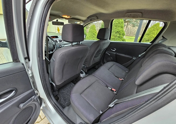 Renault Clio cena 6699 przebieg: 299999, rok produkcji 2006 z Międzyrzecz małe 56